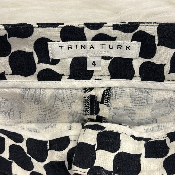 Trina Turk Black and White Shorts size 4 - Picture 2 of 3